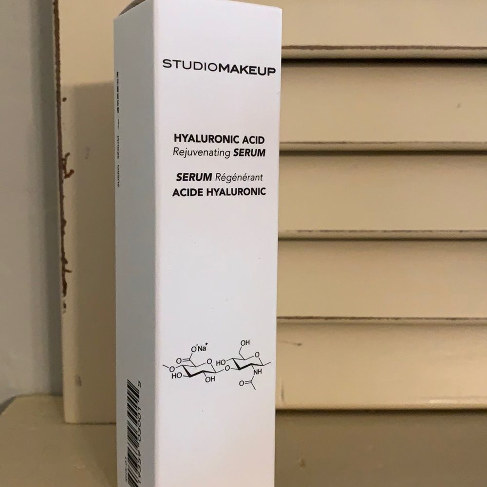 Studio make up hyaluronic acid rejuvenating serum